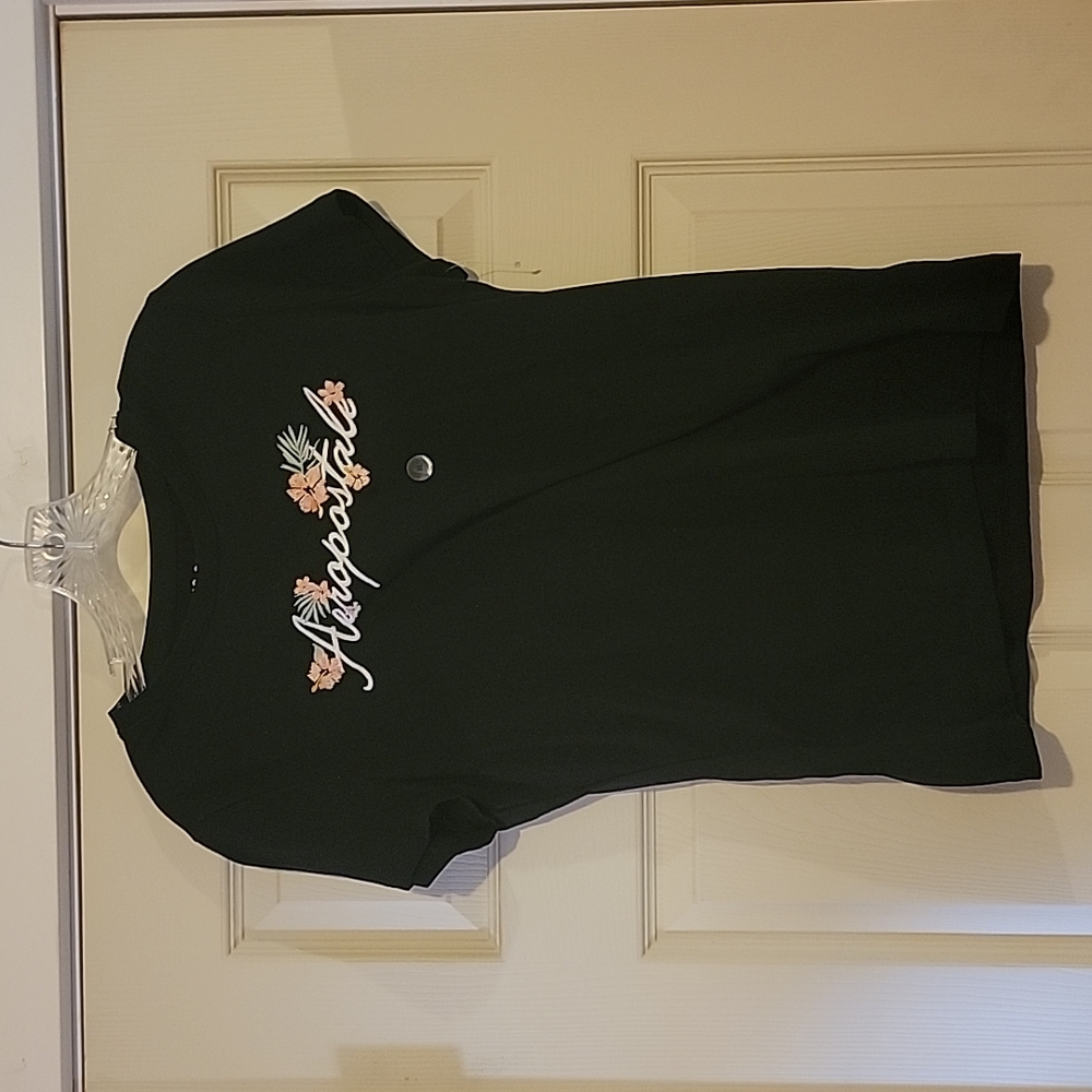 Aeropostale embroidered tee